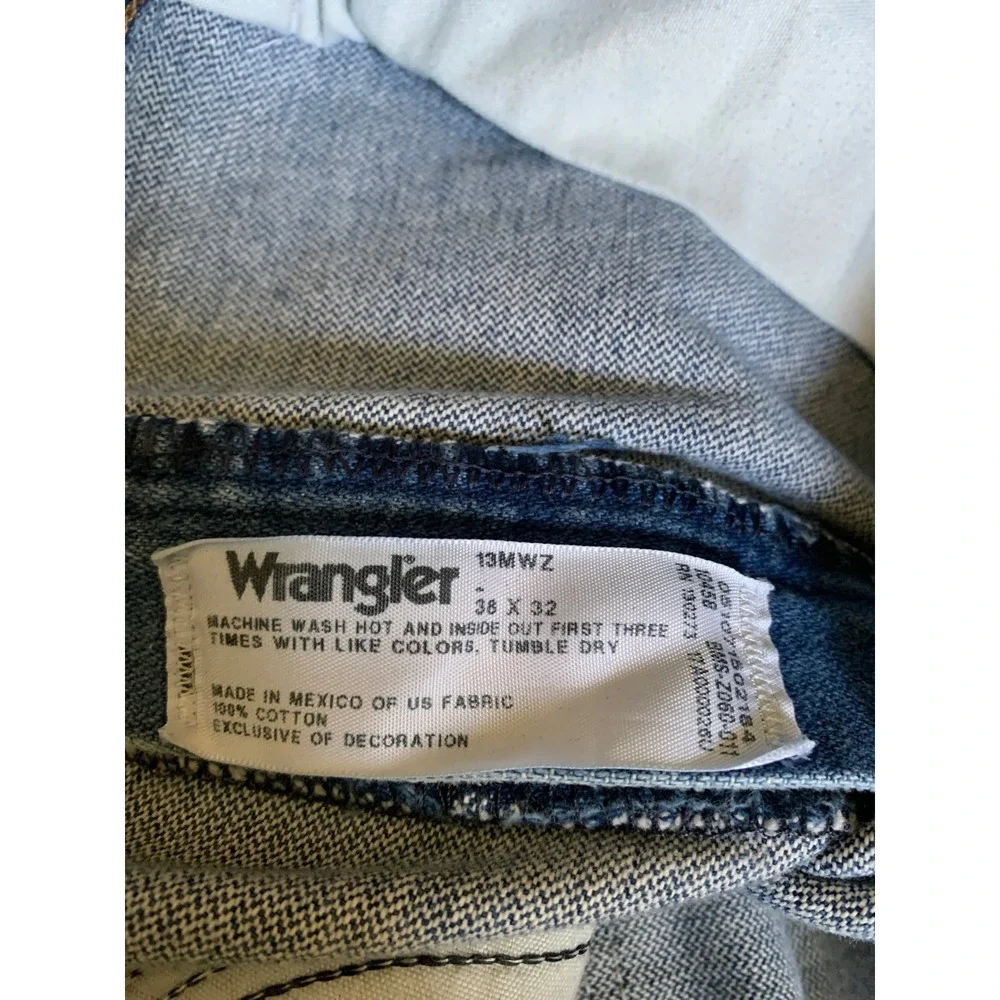 Wrangler 38x32 Cowboy Cut Jeans Blue Straight Leg High Rise Denim Pants